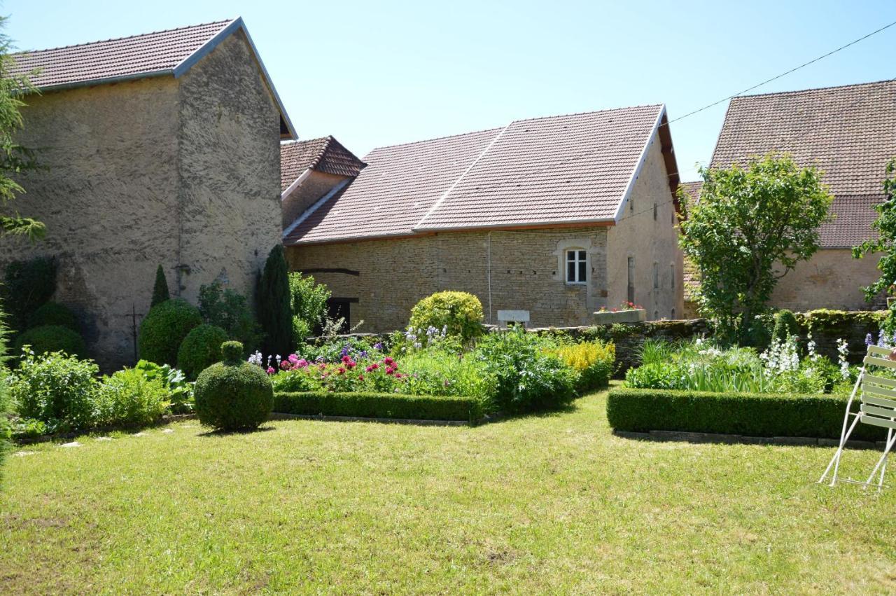 La Ferme Aux Glycines Hotel Aillevans ภายนอก รูปภาพ
