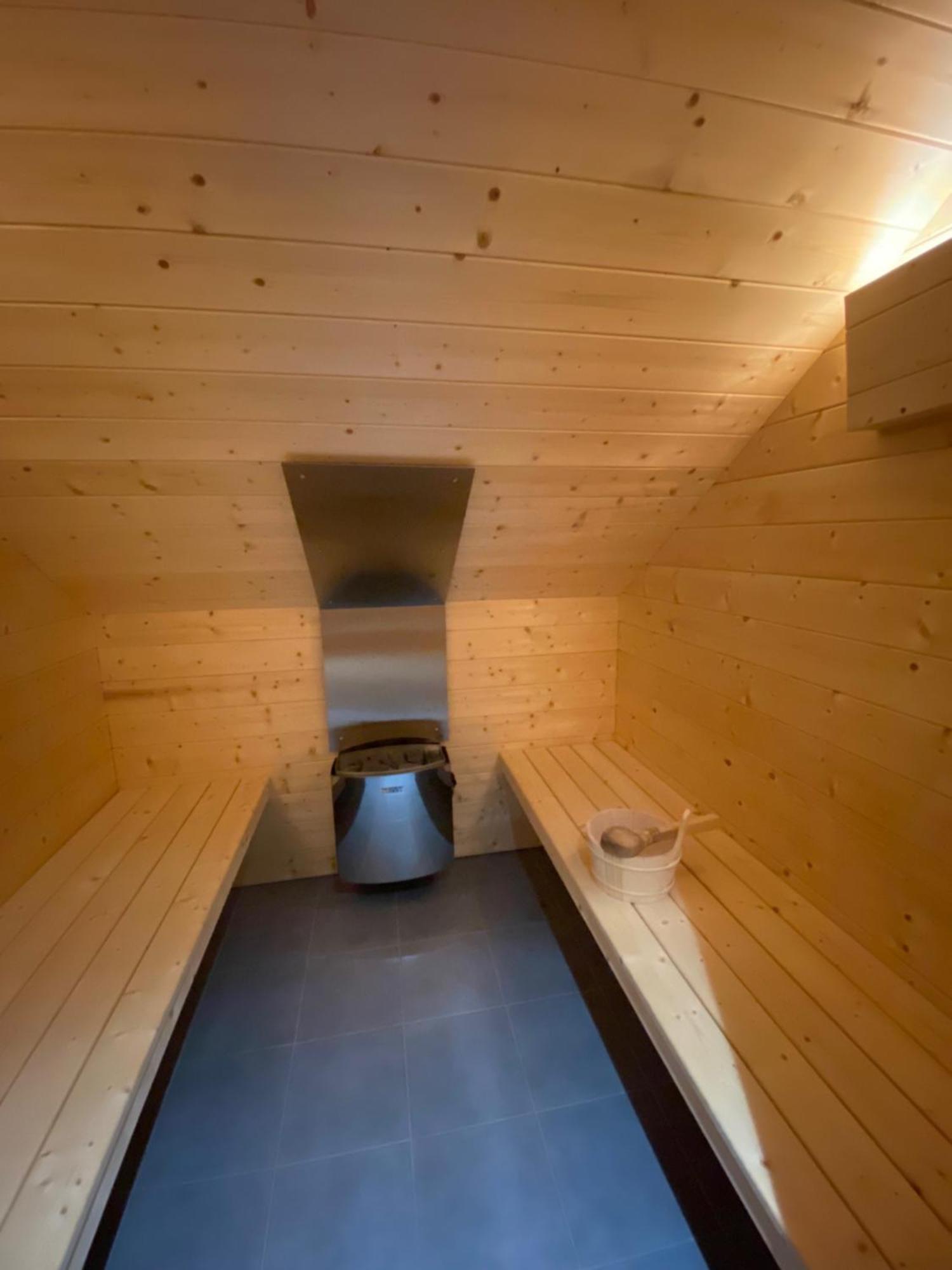 La Ferme Aux Glycines Hotel Aillevans ภายนอก รูปภาพ